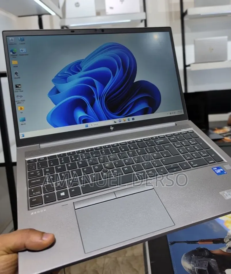 New Laptop HP ZBook Studio G8 16GB Intel Core i7 SSD 512GB