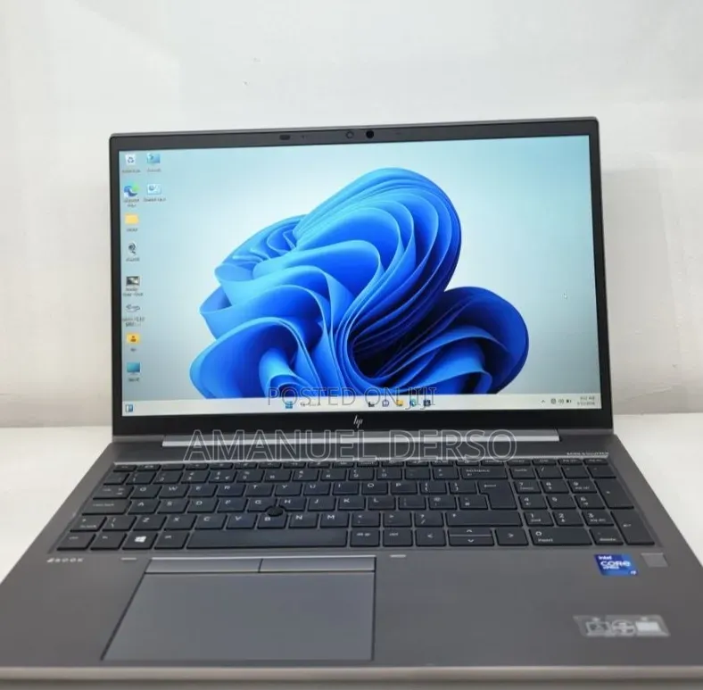 New Laptop HP ZBook Studio G8 16GB Intel Core i7 SSD 512GB