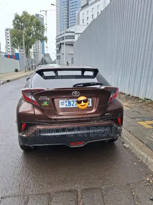 Toyota C-HR 2017 Brown