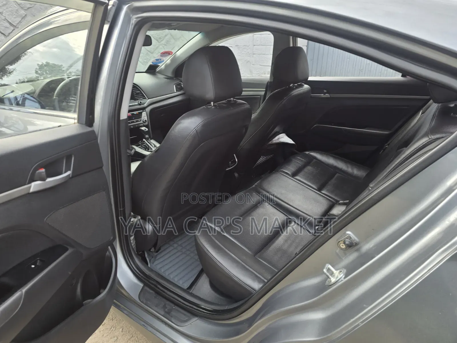 Hyundai Avante 2017 Gray