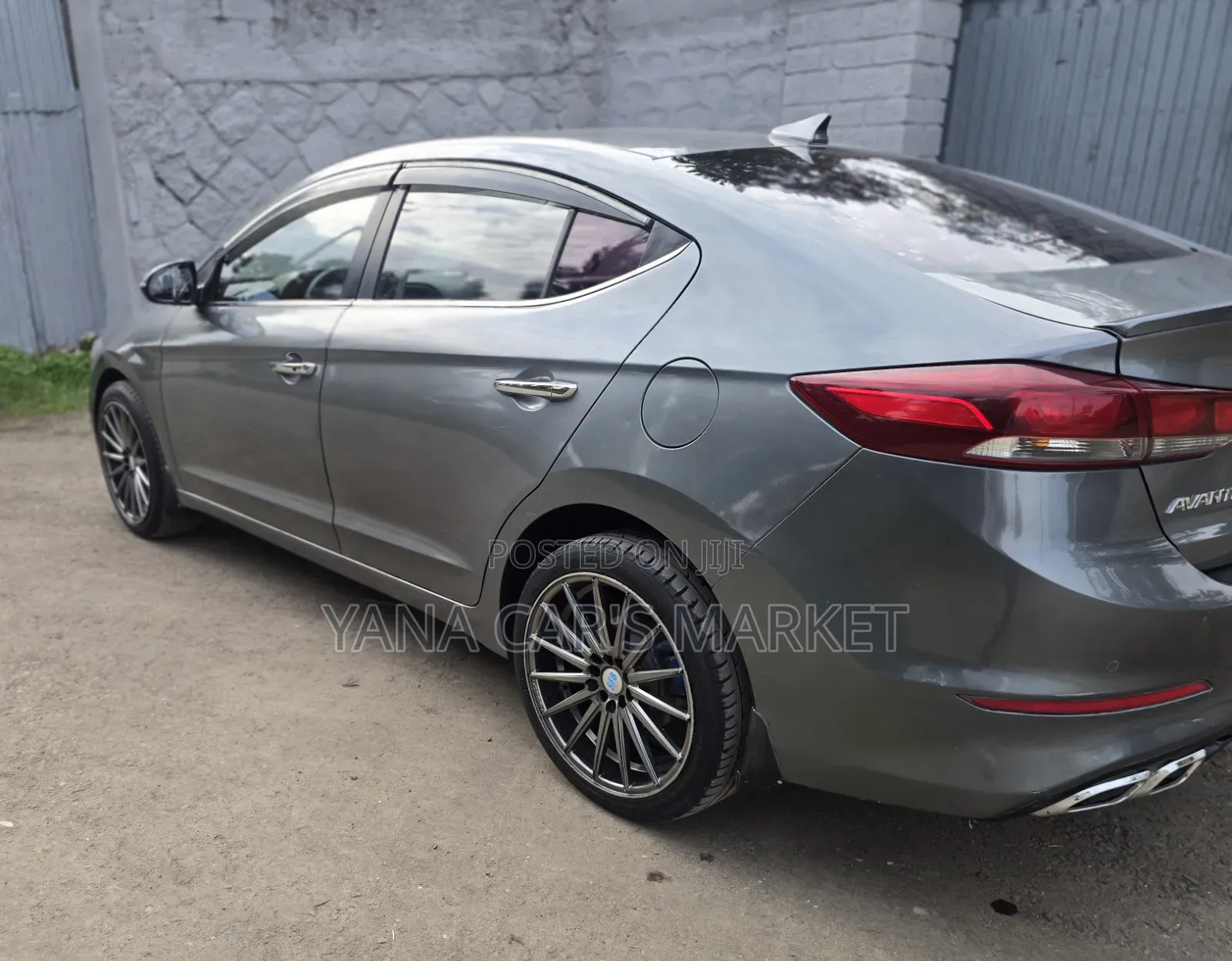 Hyundai Avante 2017 Gray