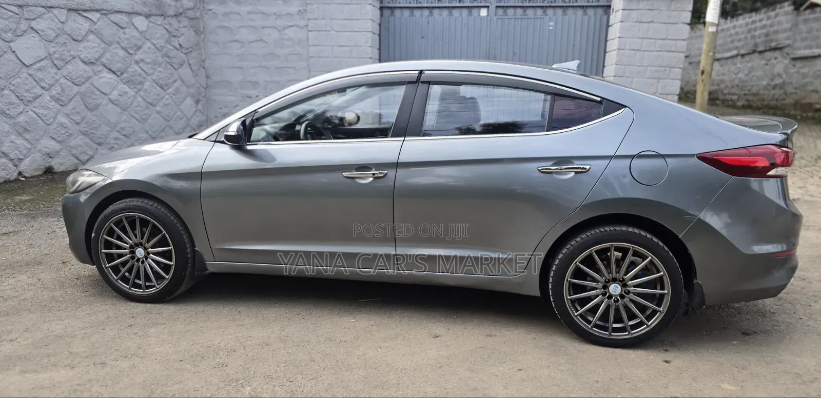 Hyundai Avante 2017 Gray
