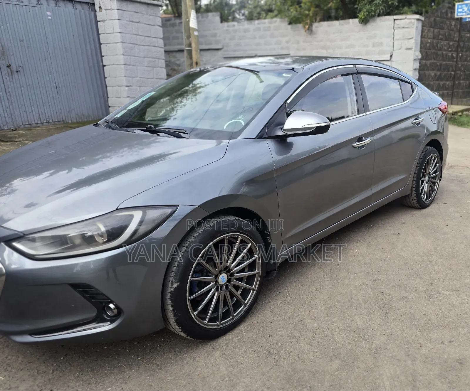 Hyundai Avante 2017 Gray
