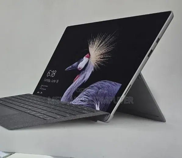 New Laptop Microsoft Surface Pro 5 8GB Intel Core i5 SSD 128GB