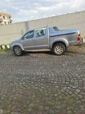 Toyota Hilux 2015 Silver