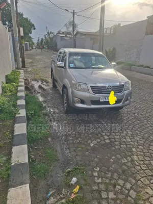 Toyota Hilux 2015 Silver