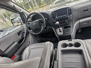 Hyundai Starex 2020 Silver