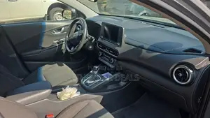 Hyundai Kona 2023 Gray