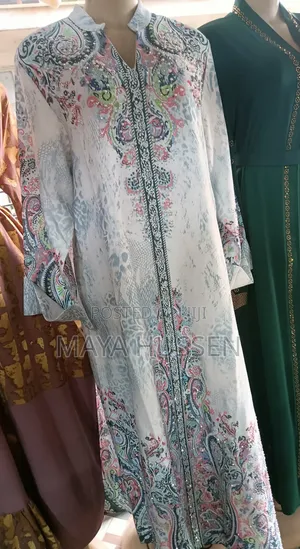 Elegant Paisley Printed Kaftan Emerald Green Embellished Abaya