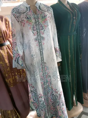 Elegant Paisley Printed Kaftan Emerald Green Embellished Abaya