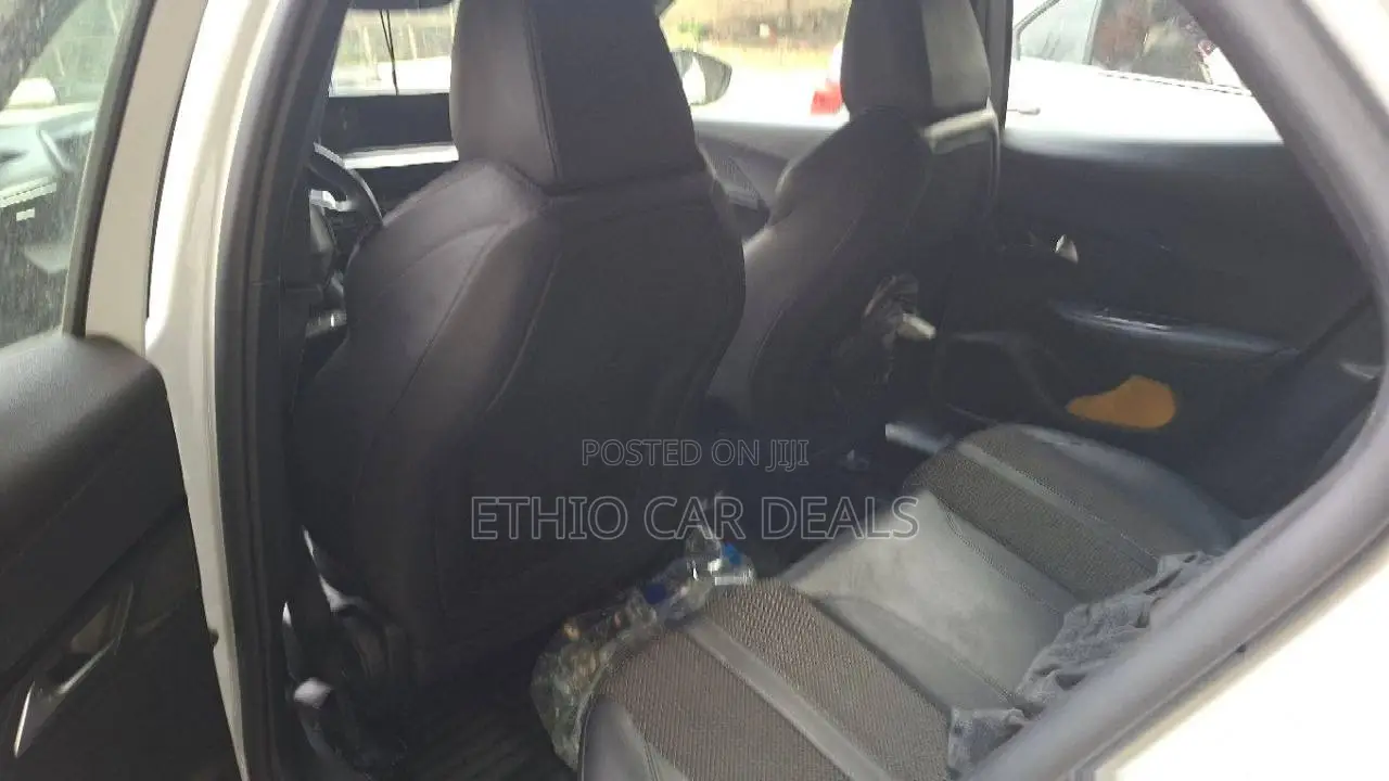 Peugeot 2008 2022 White