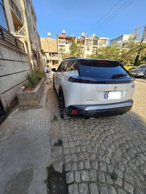 Peugeot 2008 2022 White