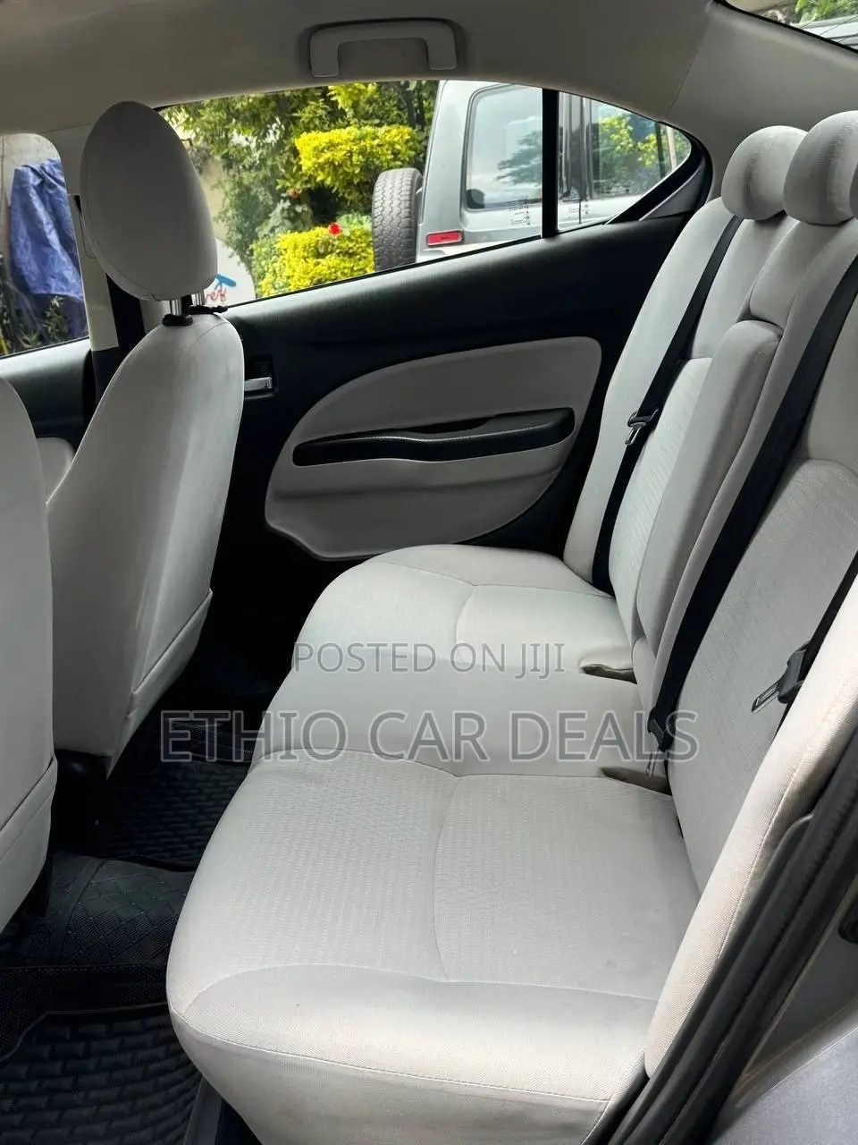 Mitsubishi Attrage 2021 Gray