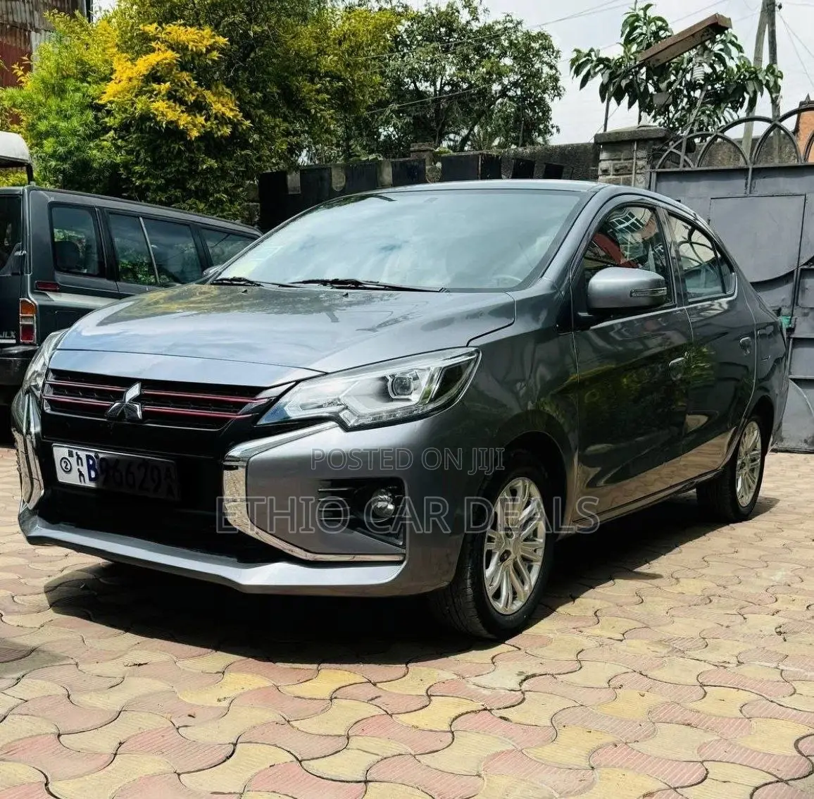 Mitsubishi Attrage 2021 Gray