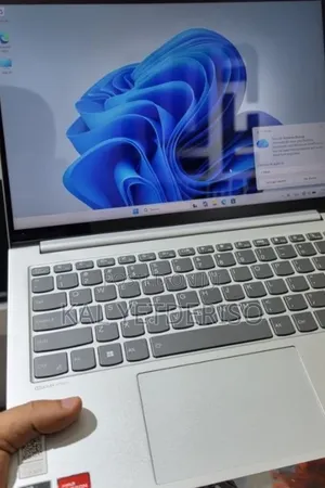New Laptop Lenovo Ideapad 3 16GB AMD Ryzen 7 SSD 512GB