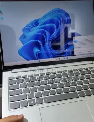 New Laptop Lenovo Ideapad 3 16GB AMD Ryzen 7 SSD 512GB
