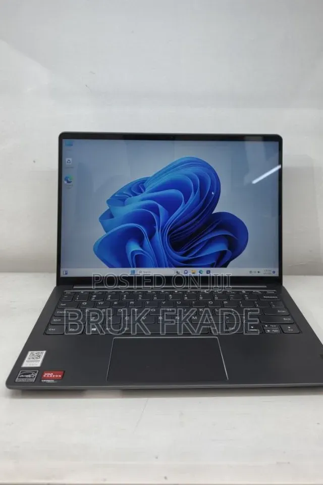 New Laptop Lenovo Ideapad 3 16GB AMD Ryzen 7 SSD 512GB