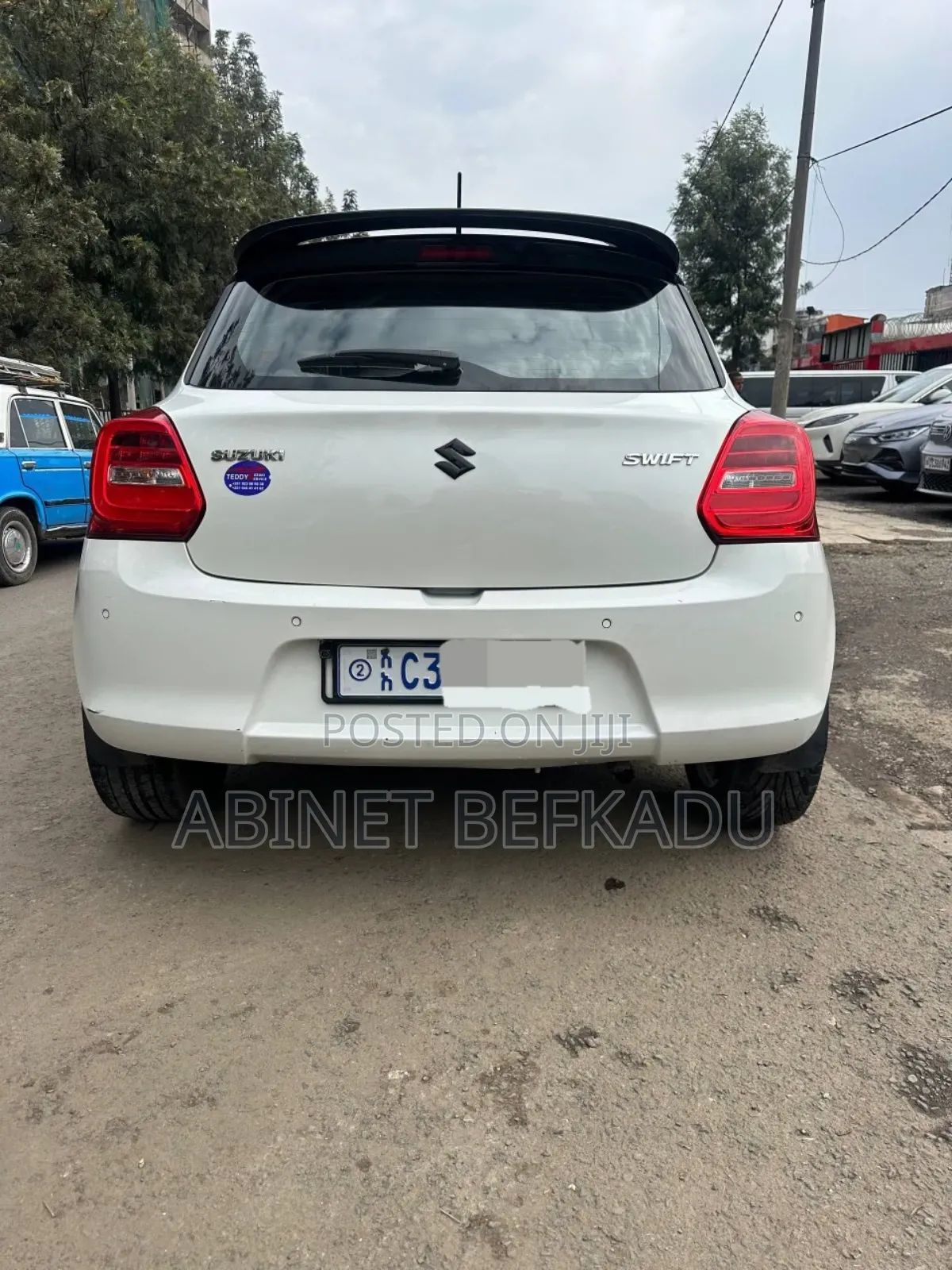 Suzuki Swift 2022 White
