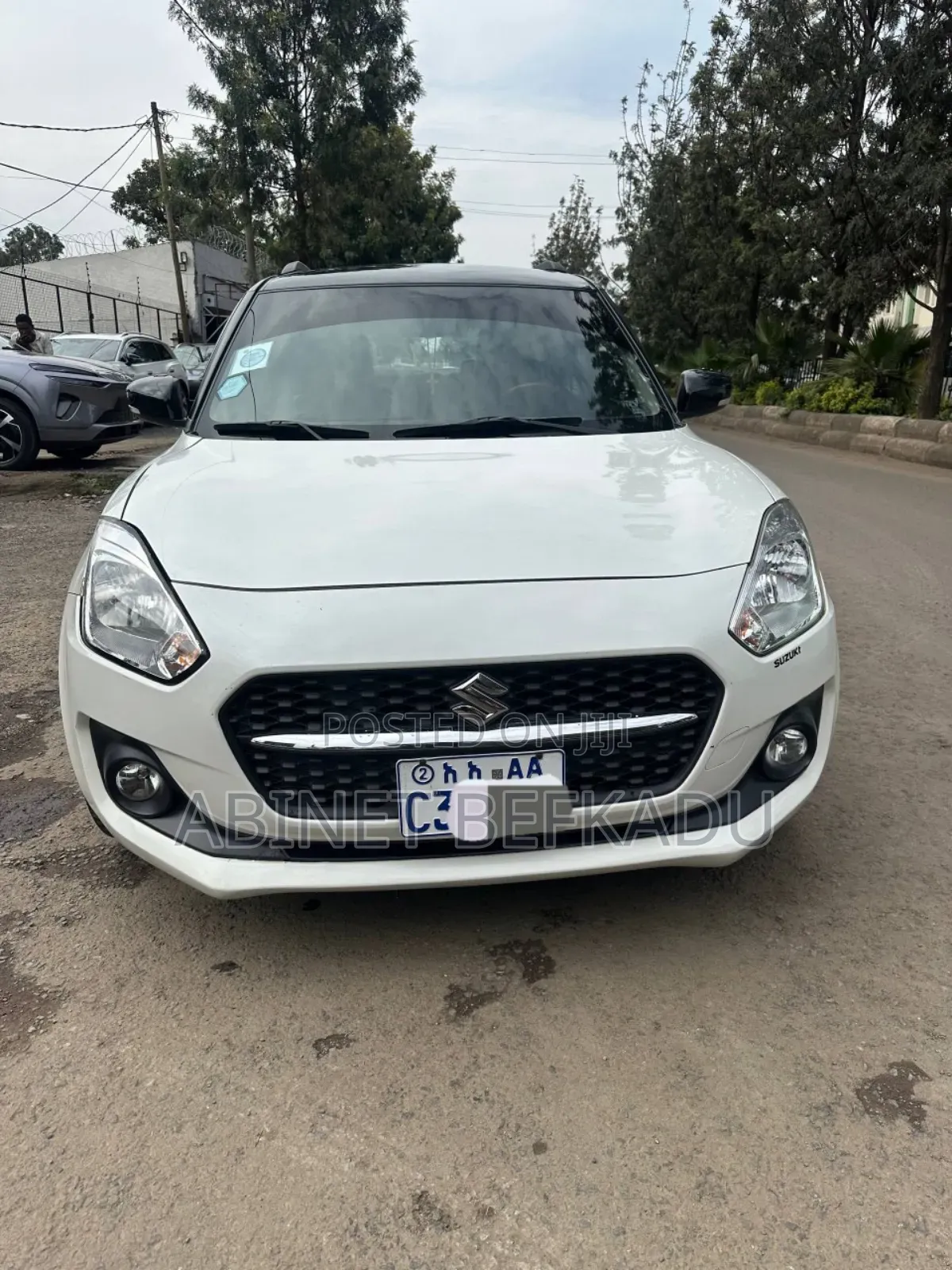Suzuki Swift 2022 White