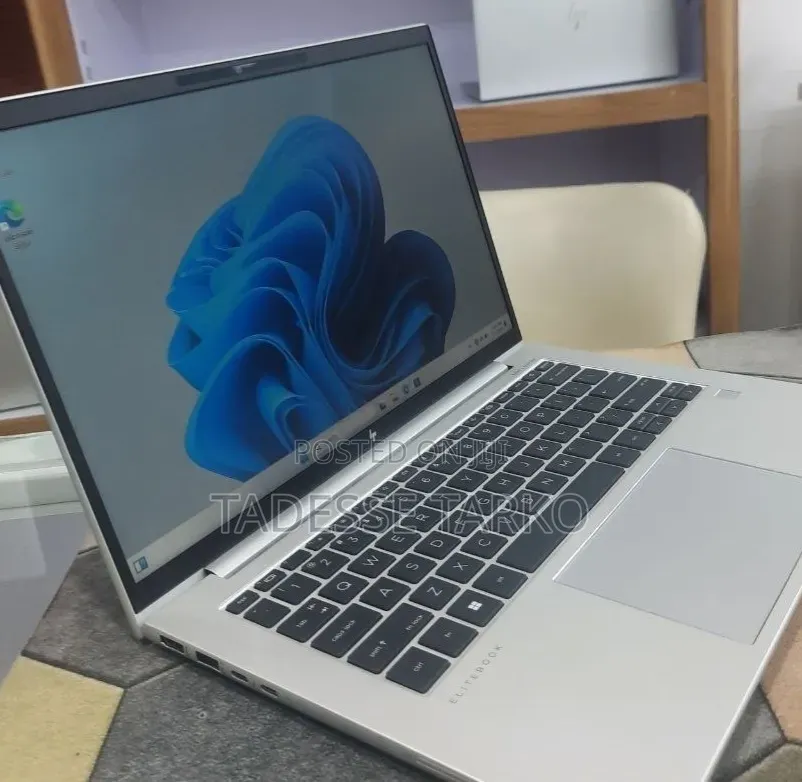 New Laptop HP EliteBook 840 G9 16GB Intel Core i7 SSD 512GB