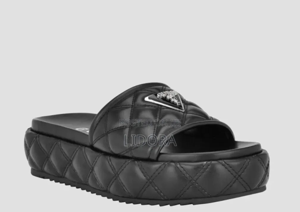 Guess Orginal USA Brand Shoes Size 38