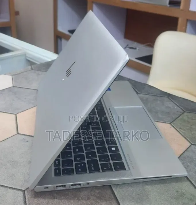 New Laptop HP EliteBook 840 G8 16GB Intel Core i5 SSD 512GB