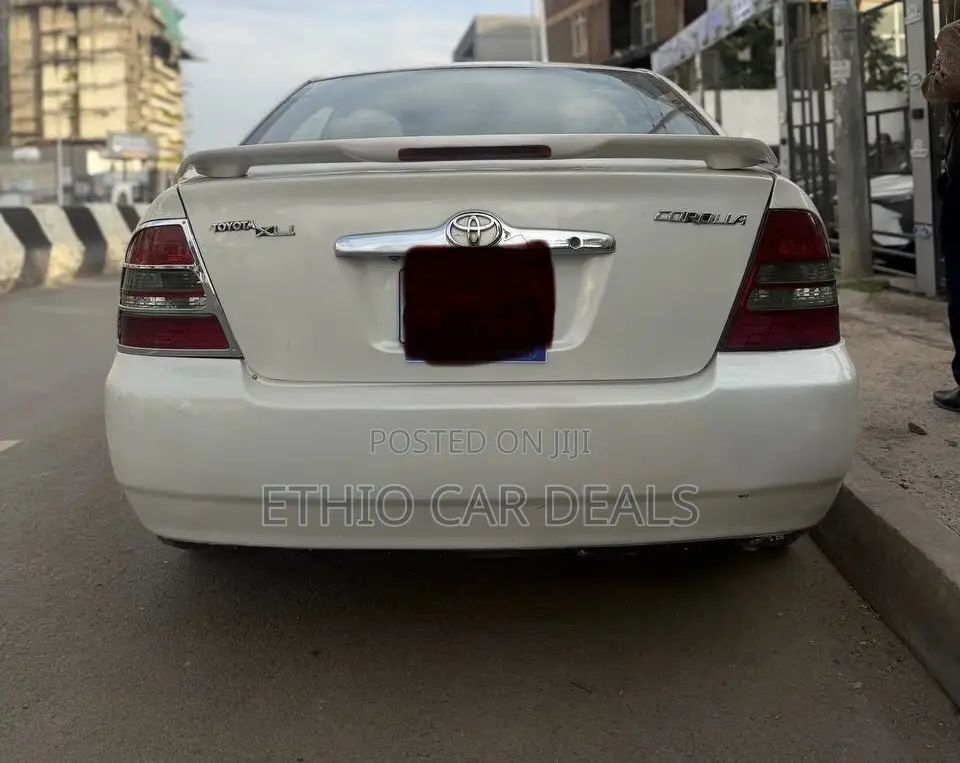 Toyota Corolla 2003 White
