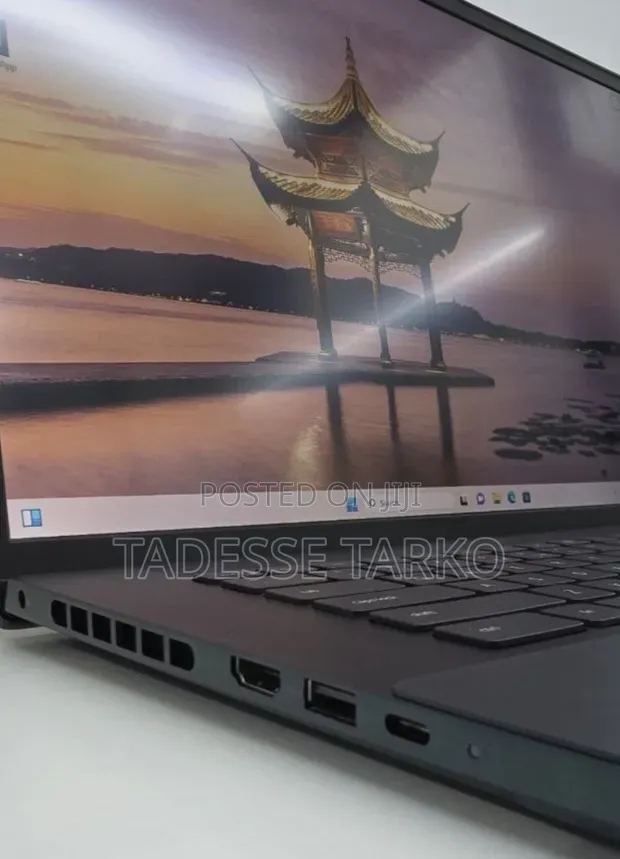 New Laptop Dell Inspiron 15 16GB Intel Core i7 SSD 512GB