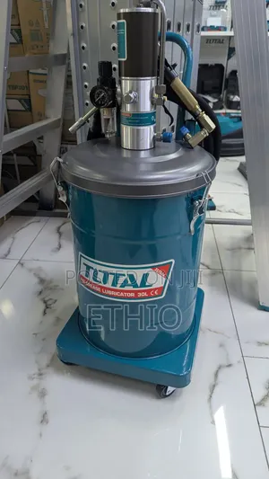 Total Air Grease Lubricator 30L