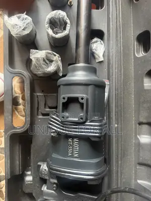 ኤር ኢምፓክት ውረንች (Air Impact Wrench / Pneumatic Impact Wrench)