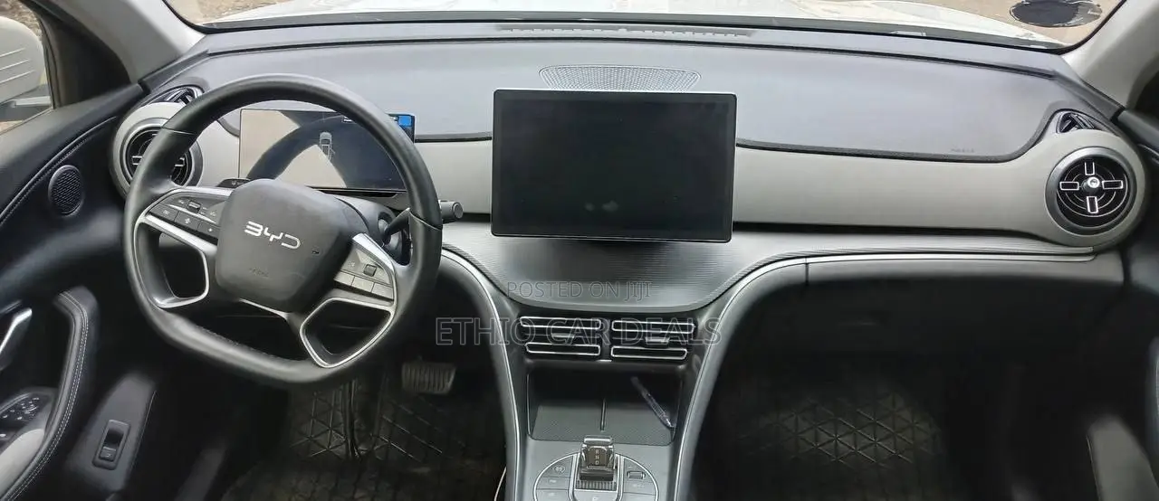 BYD Sealion 05 DM-i 2025 Ivory