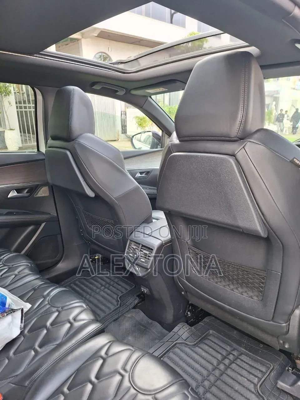 Peugeot 5008 2021 White
