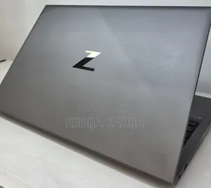 New Laptop HP ZBook Firefly G8 16GB Intel Core i7 SSD 512GB