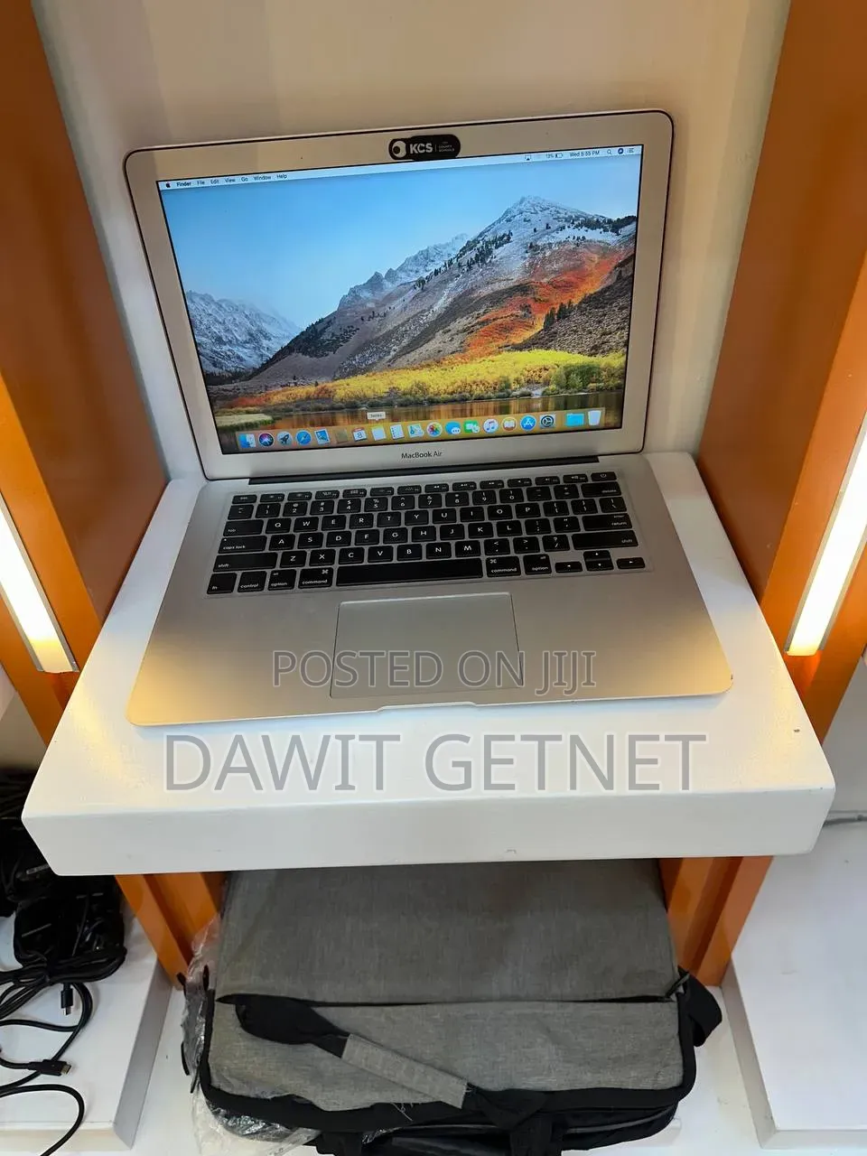 New Laptop Apple MacBook Air 2017 8GB Intel Core i5 SSD 256GB
