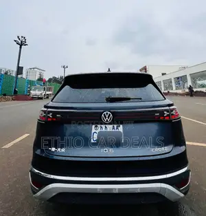 Volkswagen ID.6 2022 Blue