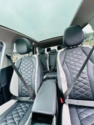Volkswagen ID.6 2022 Blue