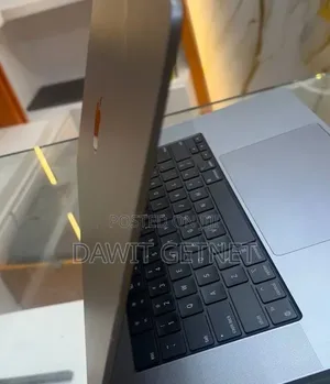 New Laptop Apple MacBook Pro 2021 M1 16GB Apple M1 Pro SSD 512GB