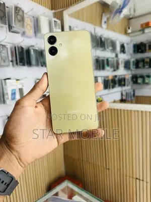 New Samsung Galaxy A06 64 GB Silver