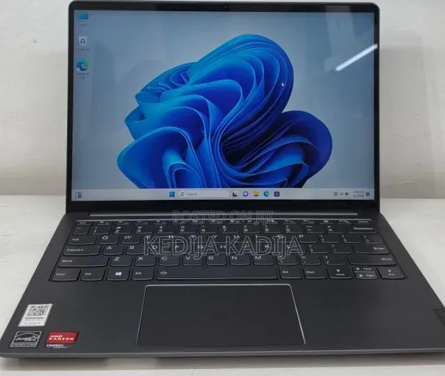 New Laptop Lenovo Ideapad 3 16GB AMD Ryzen 7 SSD 512GB