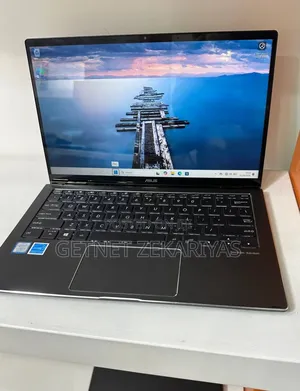 New Laptop Asus Zenbook 14 16GB Intel Core i7 SSD 256GB
