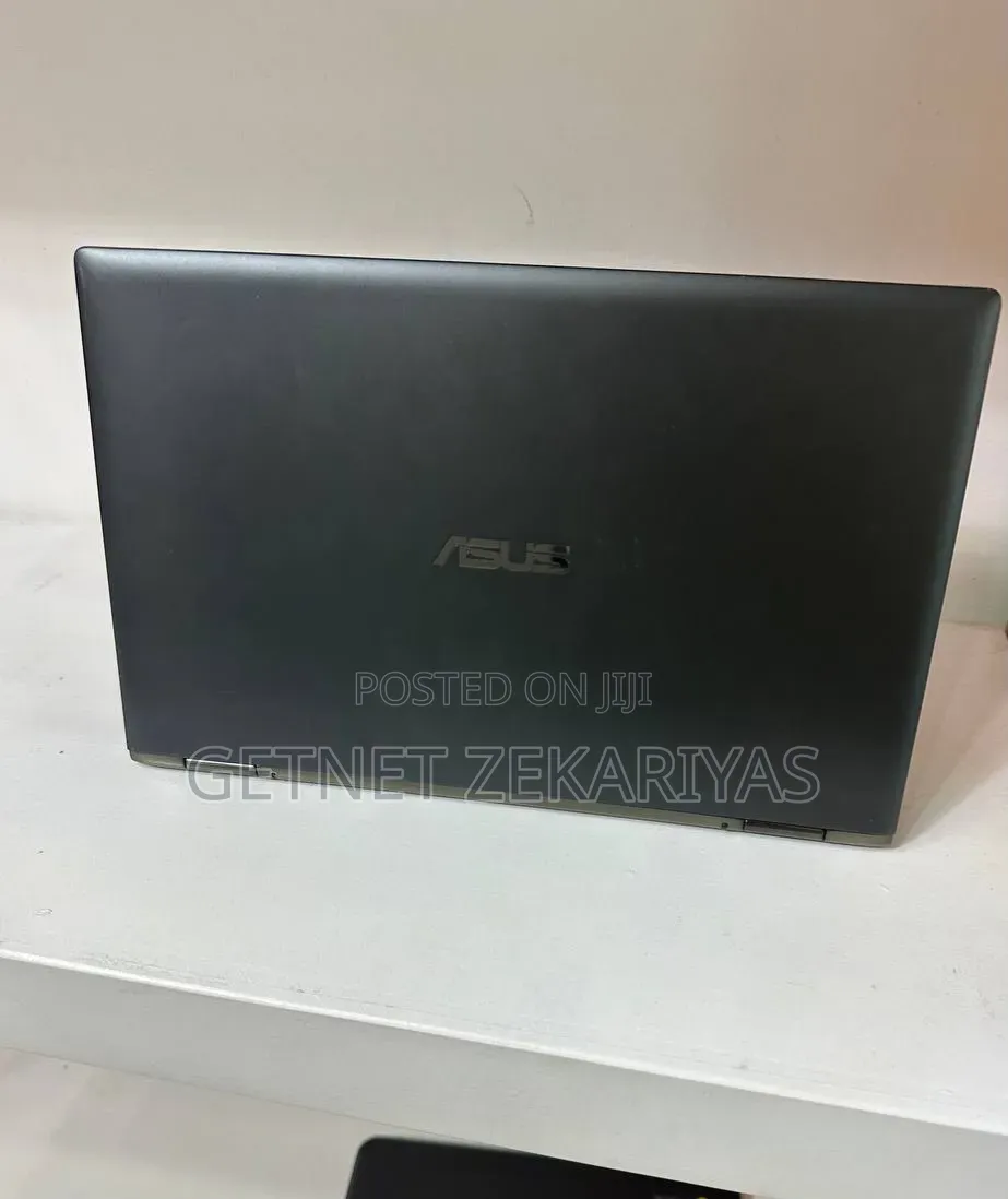 New Laptop Asus Zenbook 14 16GB Intel Core i7 SSD 256GB