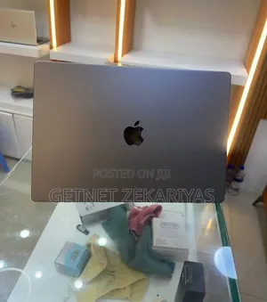 New Laptop Apple MacBook Pro 16GB Apple M1 Pro SSD 512GB