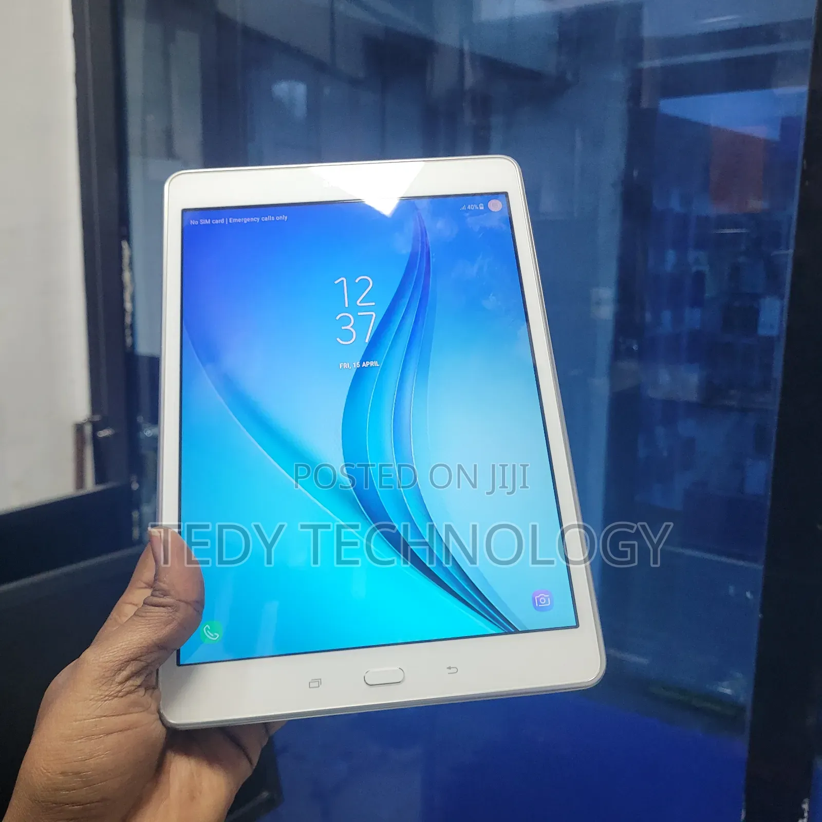 New Samsung Galaxy Tab E SM-T561 16 GB White