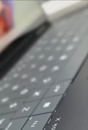 New Laptop HP OmniBook 7 14" 16GB Intel Core Ultra 7 SSD 1T