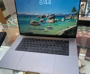 New Laptop Apple MacBook Pro 2021 M1 16GB Apple M1 Pro SSD 512GB