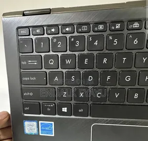 New Laptop Asus ZenBook 13 UX331UN 16GB Intel Core i7 SSD 256GB