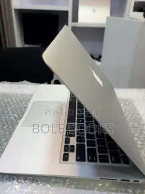 New Laptop Apple MacBook Air 2017 8GB Intel Core i5 SSD 128GB