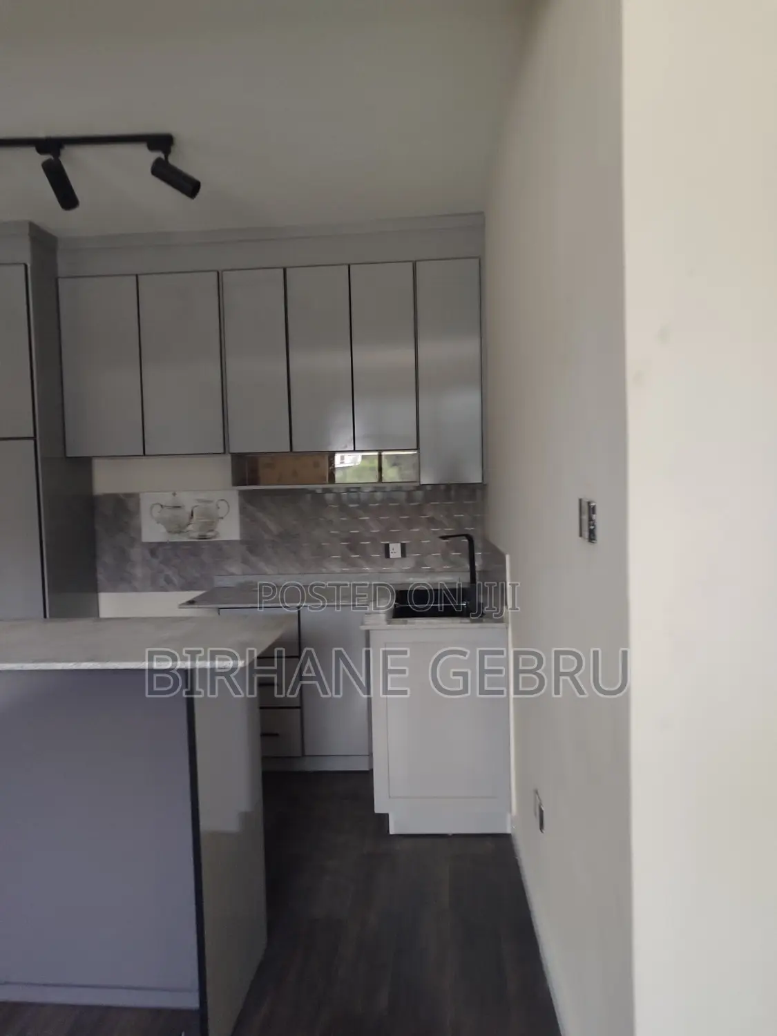 8bdrm House in G+3+Teracce, Bole for rent