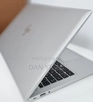 New Laptop HP ZBook Firefly G8 16GB Intel Core i7 SSD 512GB