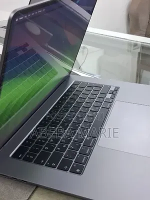 New Laptop Apple MacBook Air 2024 M3 8GB Apple M3 SSD 512GB